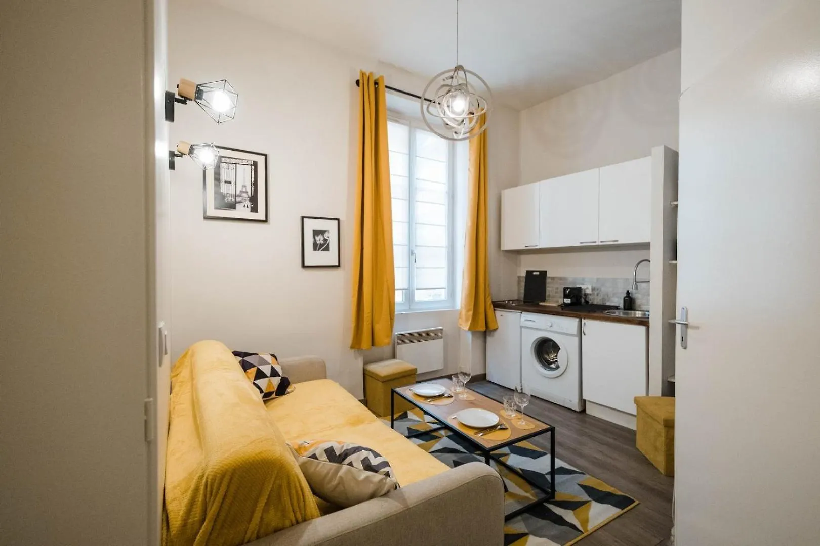 Calm Down To Sans-Soucis/Gare Sncf Part-Dieu Ail Apartment Lyon 0*,  France